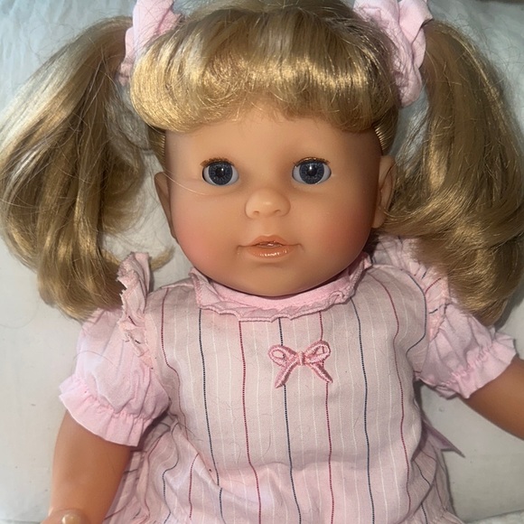 Corolle Vintage vanilla scented baby doll 2000 in prestige beautiful Bebe 14” - Picture 3 of 17